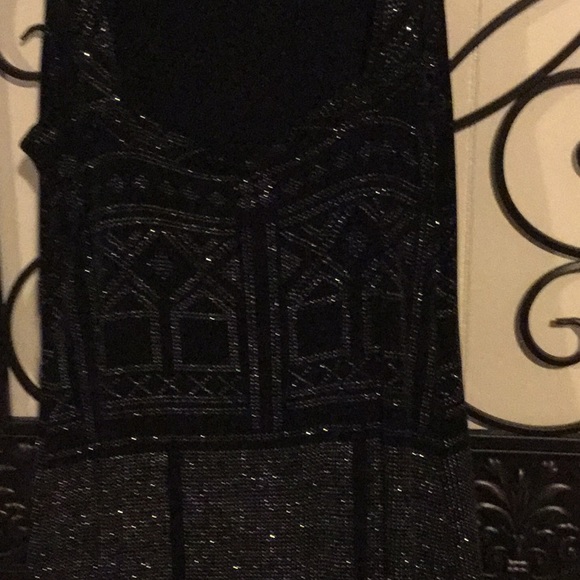 Dress - Picture 3 of 9